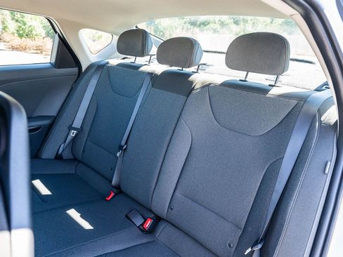 New 2026 Kia K4 LXS FWD image 13