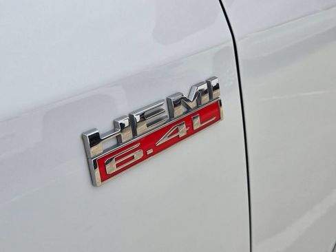 Used 2019 RAM 3500 Tradesman RWD image 17