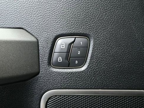 Used 2019 Ford F150 Raptor w/ Equipment Group 802A Luxury image 24