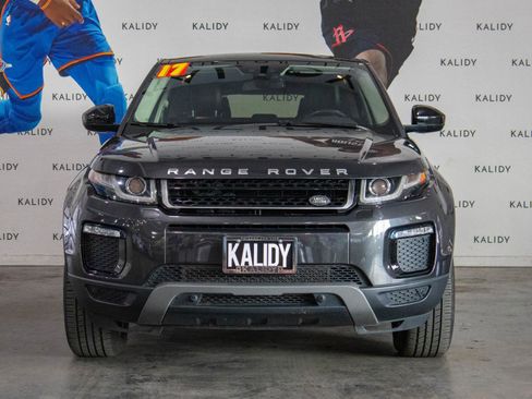 Used 2017 Land Rover Range Rover Evoque SE Premium image 19