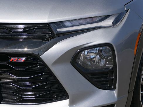 Used 2023 Chevrolet TrailBlazer RS w/ Convenience Package image 8