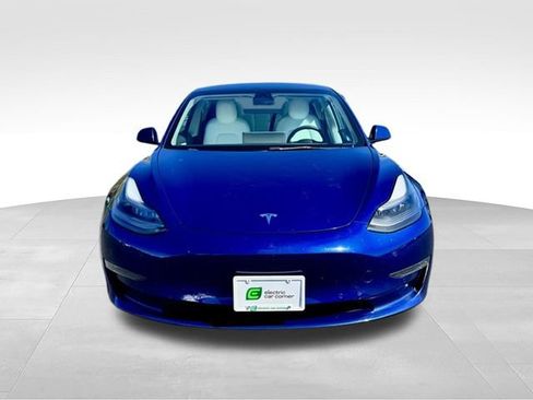 Used 2022 Tesla Model 3 Long Range AWD/4WD image 4