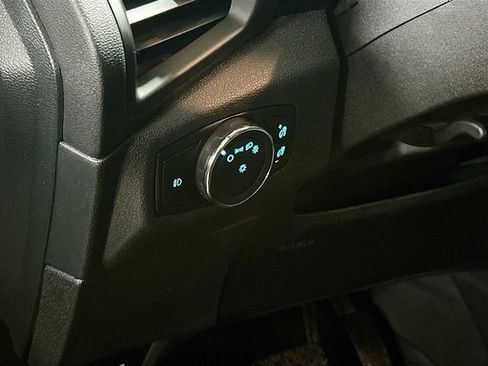 Used 2019 Ford EcoSport SE image 11