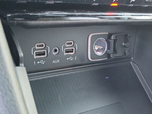 New 2025 Jeep Grand Cherokee L Altitude image 9