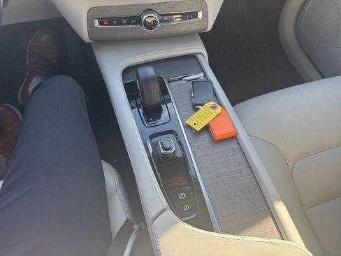 Certified 2023 Volvo XC90 B6 Plus w/ Protection Package Premier image 28