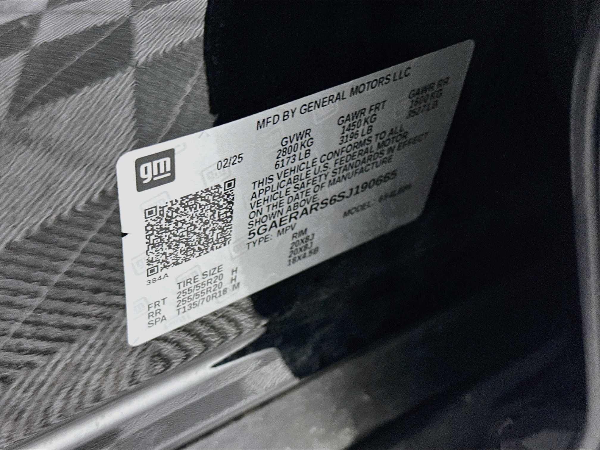 Used 2025 Buick Enclave Preferred FWD image 12