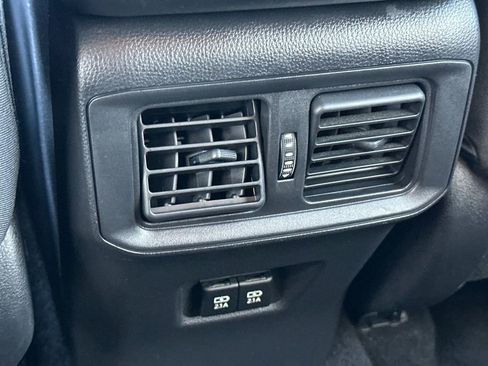 Used 2020 Toyota RAV4 XLE w/ Carpet Mat Package image 14