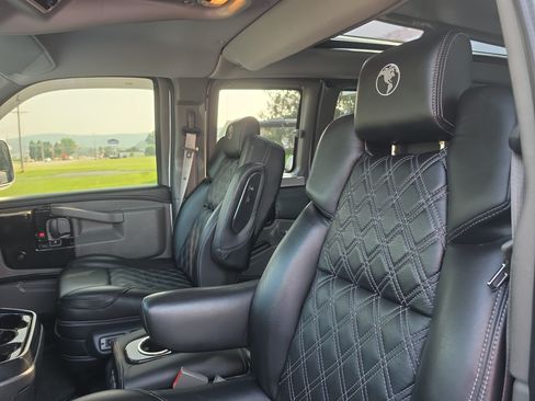 Used 2021 Chevrolet Express 2500 LS w/ Enhanced Convenience Package RWD image 15