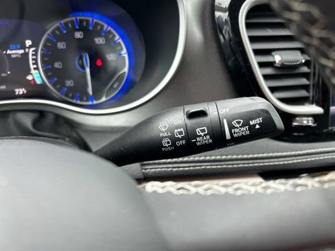Used 2024 Chrysler Pacifica Touring-L w/ Uconnect Theater Family Group FWD image 48