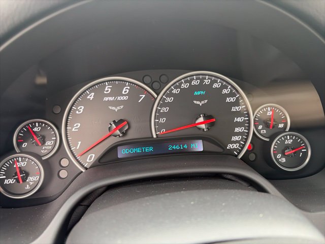 Used 2012 Chevrolet Corvette Grand Sport w/ 2LT Preferred Equipment Group RWD image 6
