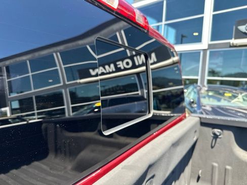 Used 2018 GMC Sierra 1500 Denali AWD/4WD image 16