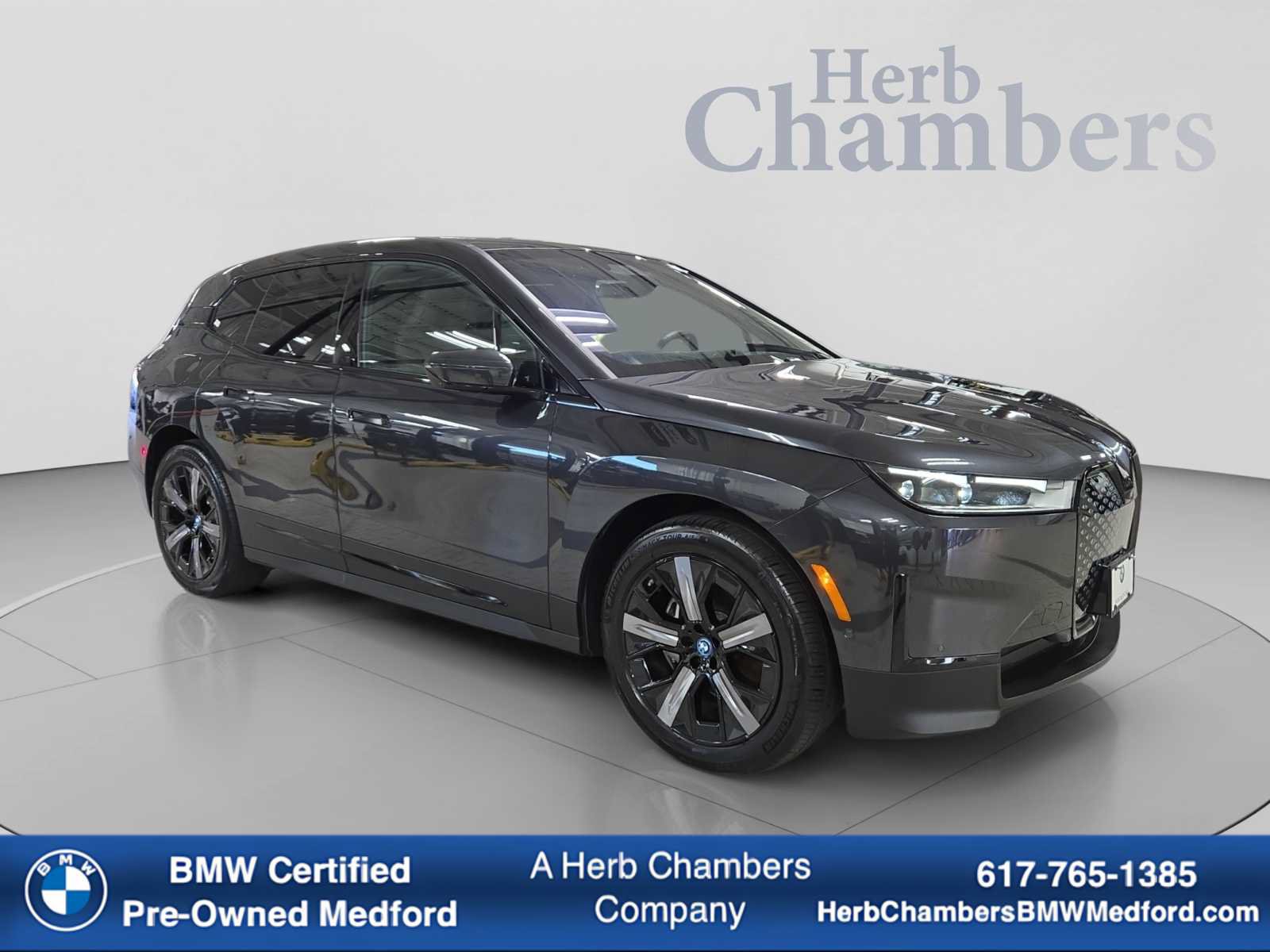 Used 2025 BMW iX xDrive50 w/ Premium Package AWD/4WD image 1