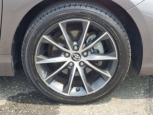 Used 2017 Toyota Camry XLE FWD image 28