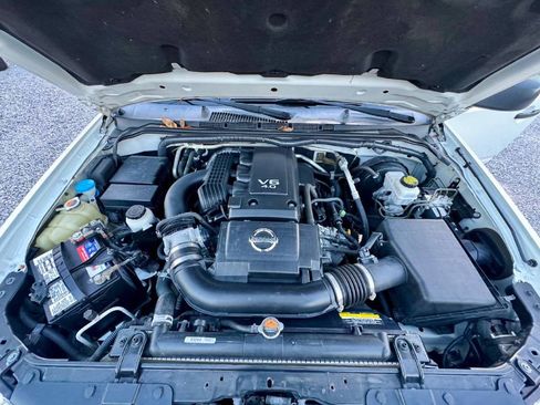 Used 2018 Nissan Frontier SV image 14