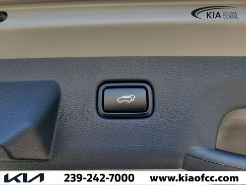 New 2026 Kia Sportage X-Line w/ X-Line Technology Package AWD/4WD image 12