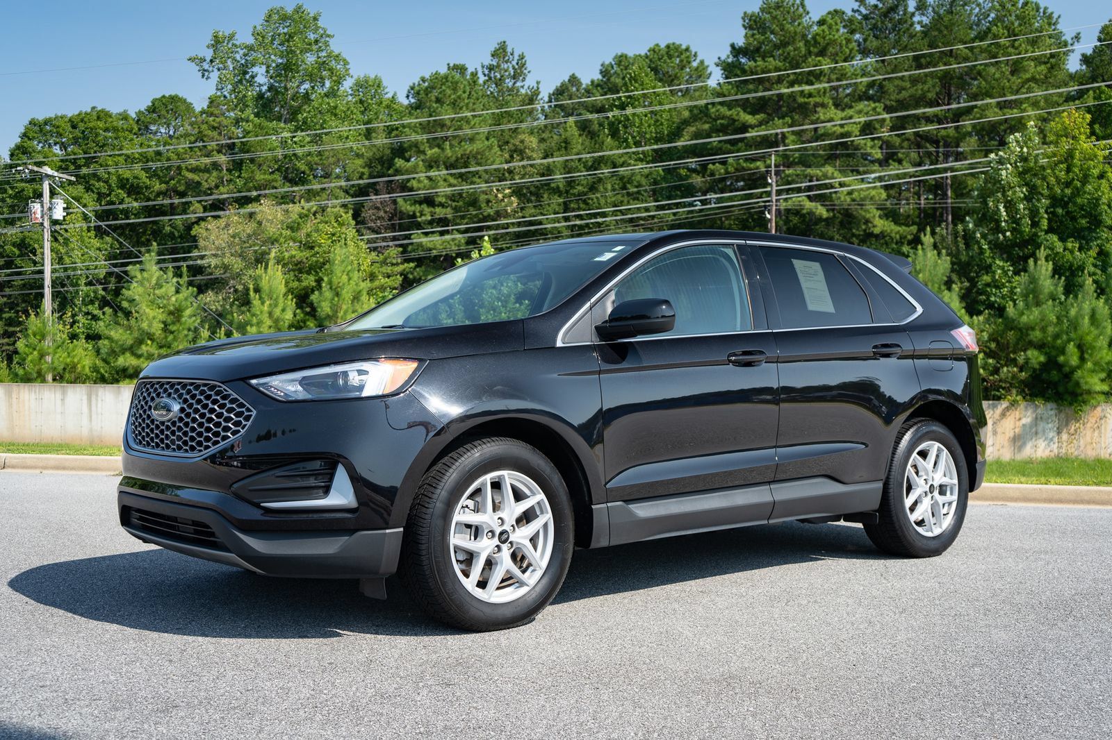 Used 2024 Ford Edge SEL AWD/4WD image 3