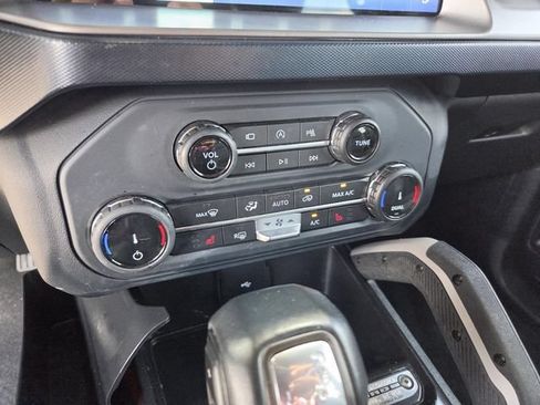 Used 2022 Ford Bronco Outer Banks AWD/4WD image 12