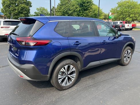 Used 2023 Nissan Rogue SV AWD/4WD image 6