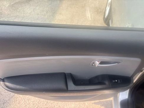 Used 2009 Hyundai Elantra GLS image 16