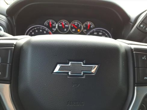 Used 2020 Chevrolet Silverado 1500 RST image 14