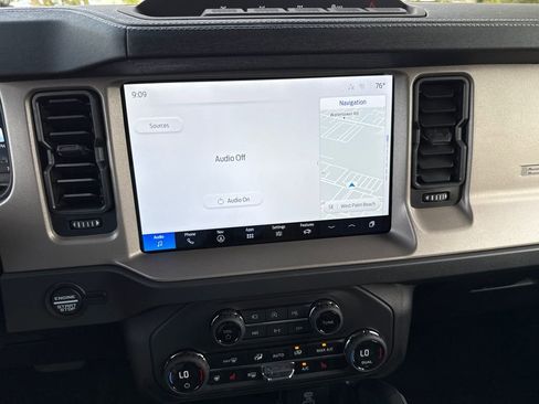 New 2025 Ford Bronco Outer Banks w/ Sasquatch Package image 10