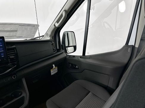 New 2026 Ford Transit 350 148 Medium Roof Wagon AWD image 23