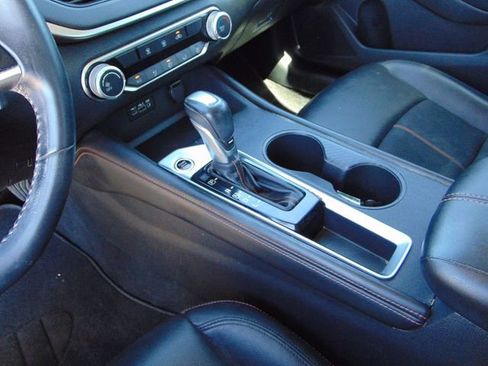 Used 2020 Nissan Altima 2.5 SR image 14