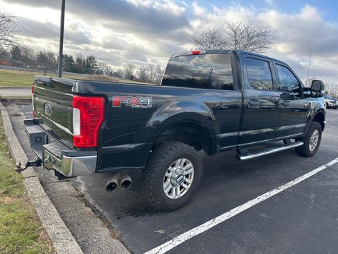 Used 2017 Ford F250 XLT w/ XLT Value Package image 9