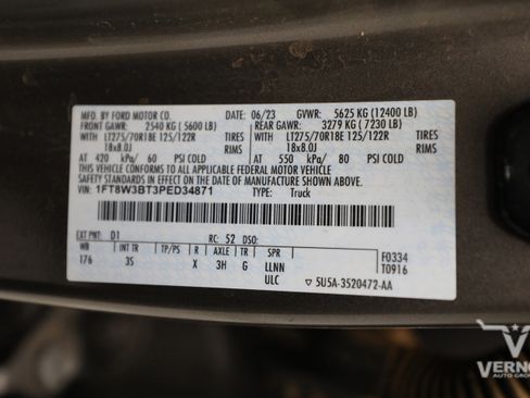 Used 2023 Ford F350 XLT w/ XLT Premium Package AWD/4WD image 14