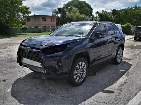 Used 2025 Toyota RAV4 XLE Premium image 2