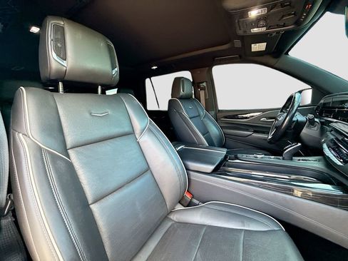 Used 2021 Cadillac Escalade Sport w/ Driver Assist Tech Package image 16