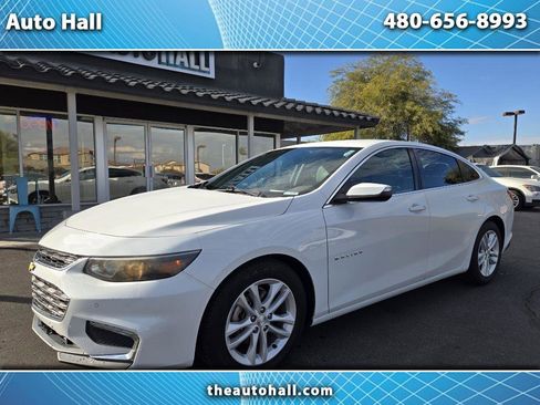 Used 2017 Chevrolet Malibu LT w/ Driver Confidence Package image 1