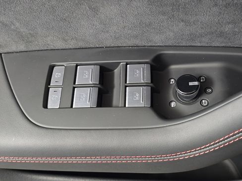 Used 2025 Audi S6 Prestige image 10