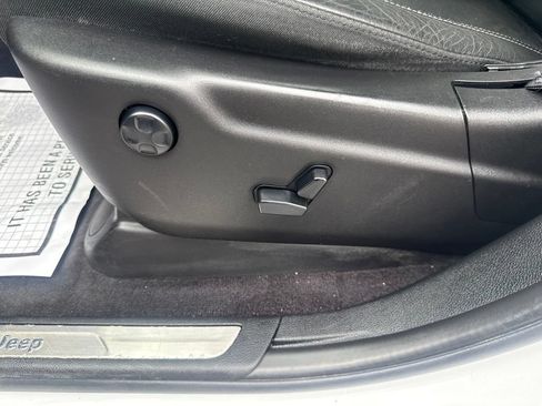 Used 2017 Jeep Grand Cherokee Limited AWD/4WD image 52