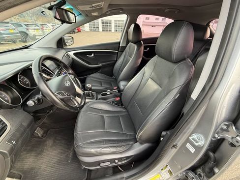 Used 2014 Hyundai Elantra GT w/ Option Group 03 FWD image 14