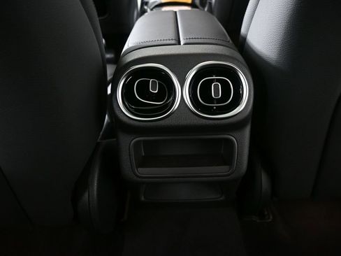 New 2026 Mercedes-Benz GLC 300 image 17