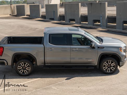 Used 2019 GMC Sierra 1500 AT4 w/ AT4 Premium Package AWD/4WD image 26