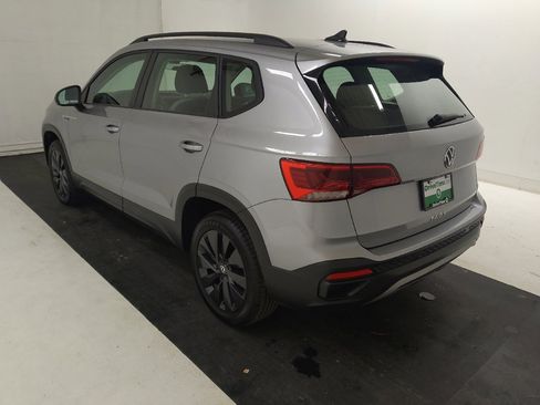 Used 2024 Volkswagen Taos S FWD image 5