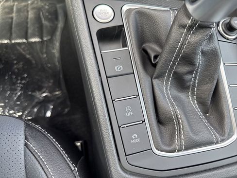 New 2025 Volkswagen Jetta SEL image 25