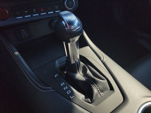 Used 2025 Ford Mustang Premium image 10