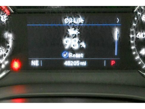 Certified 2022 Cadillac XT5 Premium Luxury image 38