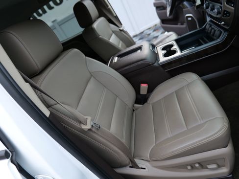 Used 2016 GMC Sierra 2500 Denali w/ Duramax Plus Package image 36