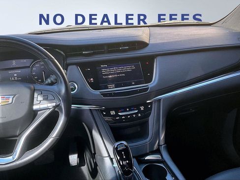 Used 2024 Cadillac XT6 Luxury FWD image 9