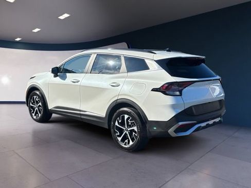 Certified 2023 Kia Sportage EX w/ EX Premium Package AWD/4WD image 3