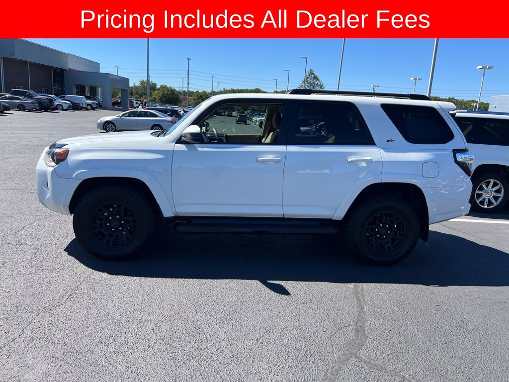 Used 2021 Toyota 4Runner SR5 AWD/4WD image 2