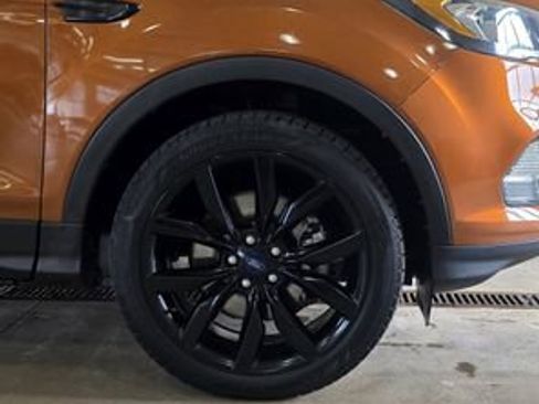 Used 2017 Ford Escape SE w/ Equipment Group 201A image 31