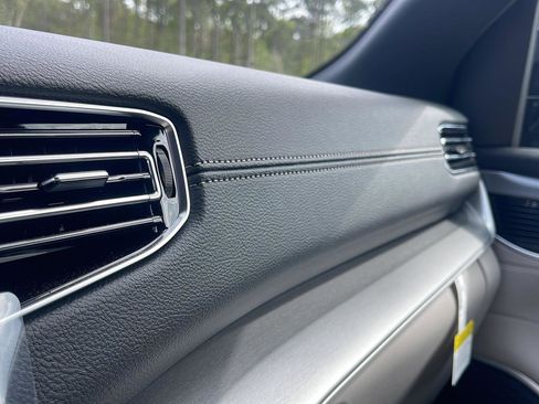 New 2026 Jeep Grand Wagoneer 4WD image 20