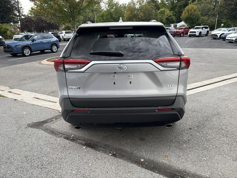 New 2025 Toyota RAV4 XLE image 11