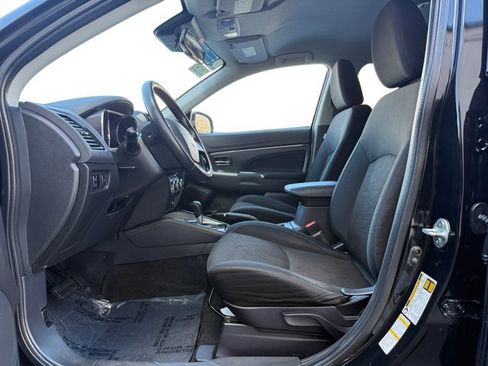 Used 2020 Mitsubishi Outlander Sport SE image 10