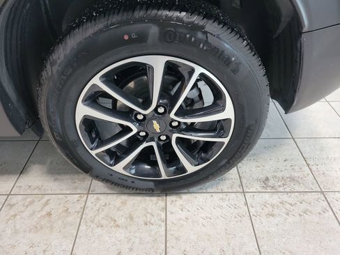 Used 2025 Chevrolet TrailBlazer LT image 40